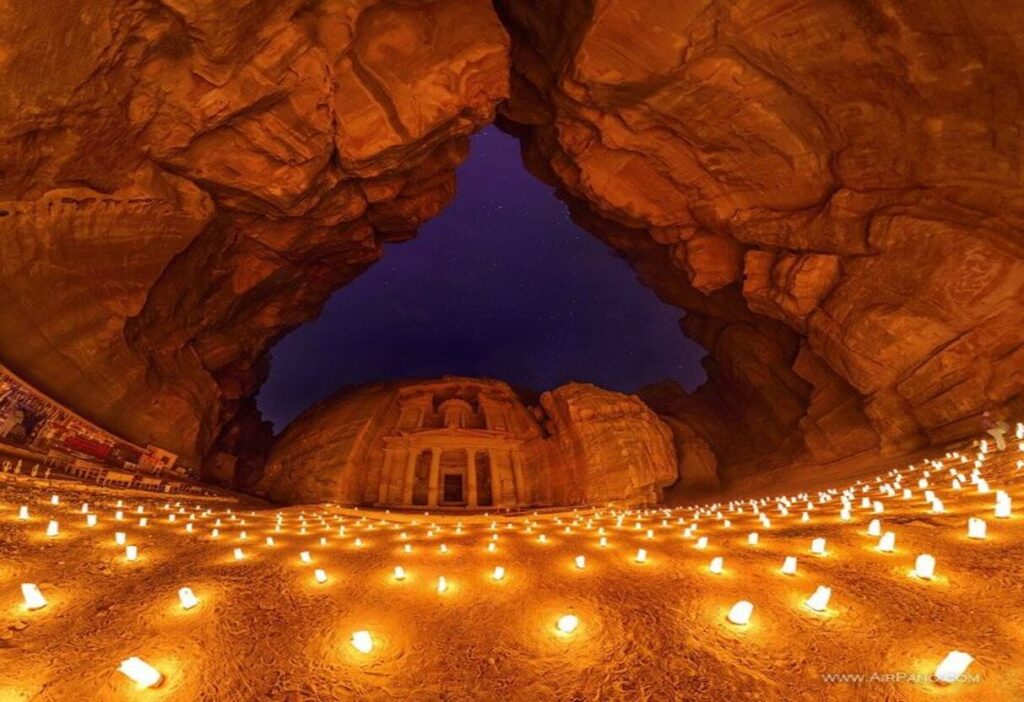 siq-petra-at-night