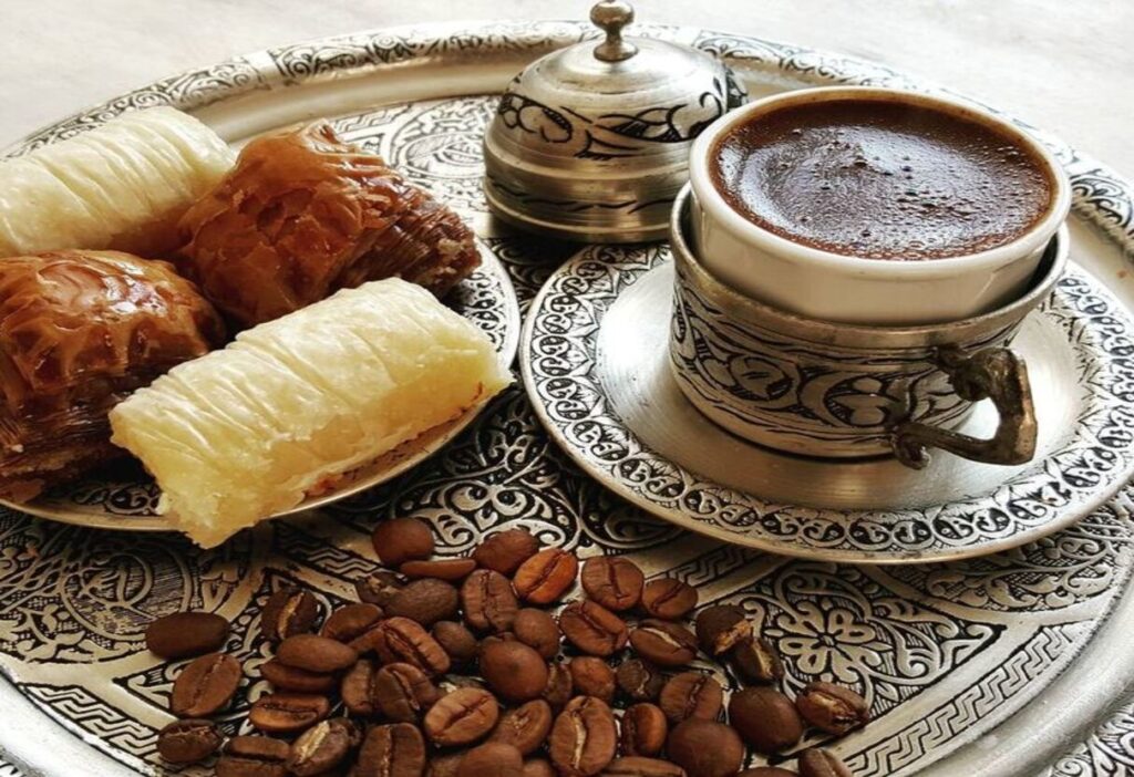 Arabian-coffee-in-Jordan-with-baklava