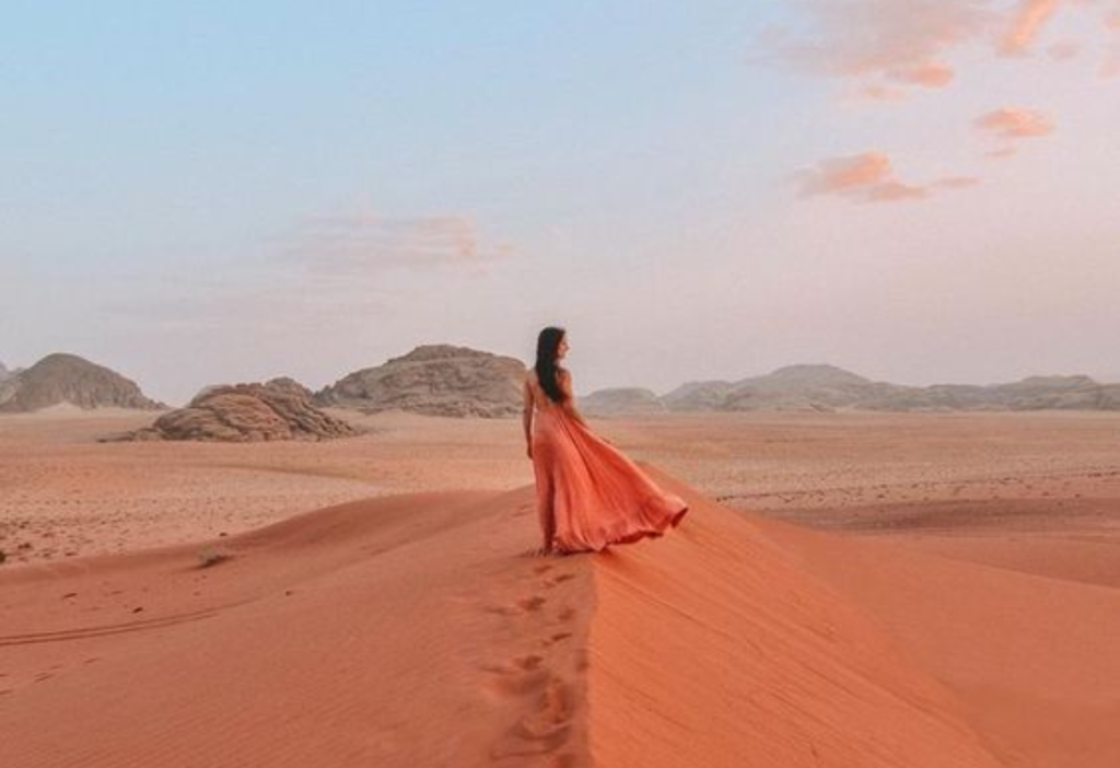 amazing-view-and-with-a-beautiful-girl-in-jordan