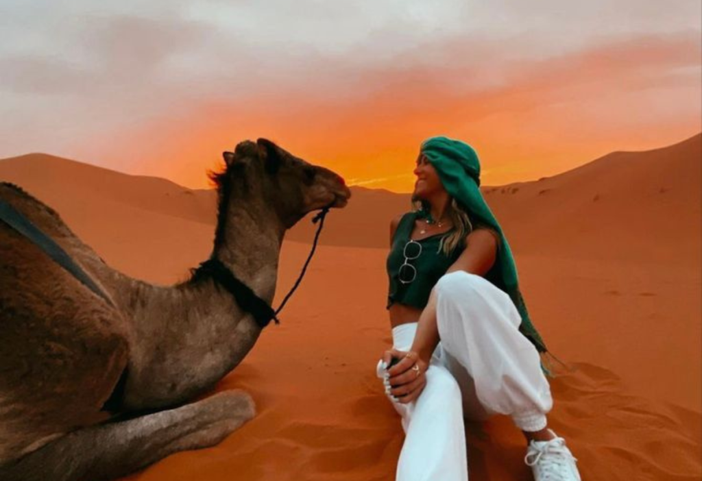 beautiful-girl-and-camel-best-tour-in-jordan