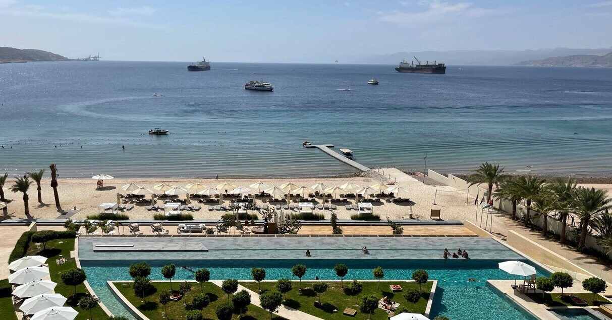 hotel-aqaba-jordan-coastline