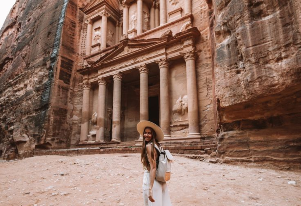 the-beautiful-girl-in-petra-jordan