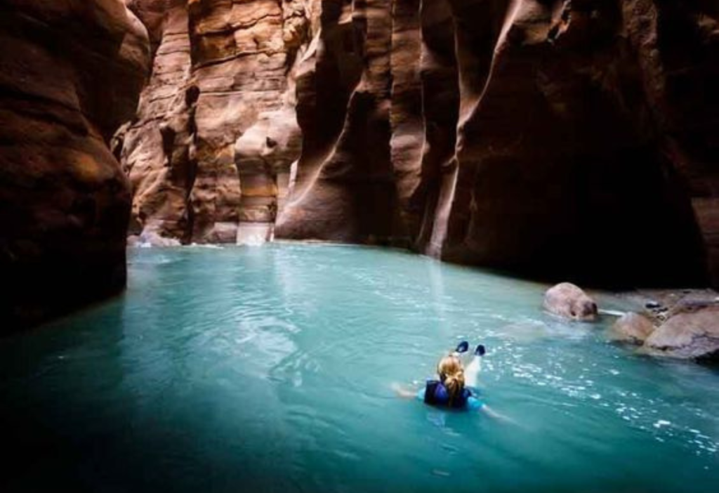 the-siq-trail-wadi-mujib-in-jordan