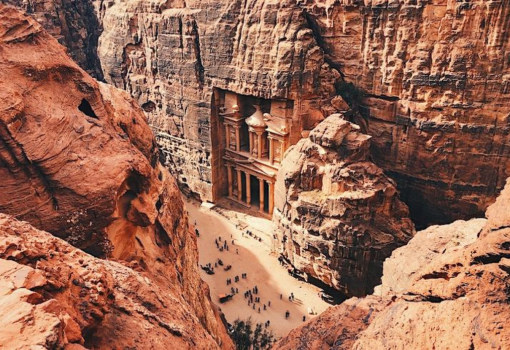 petra-hiking-trails-in-jordan