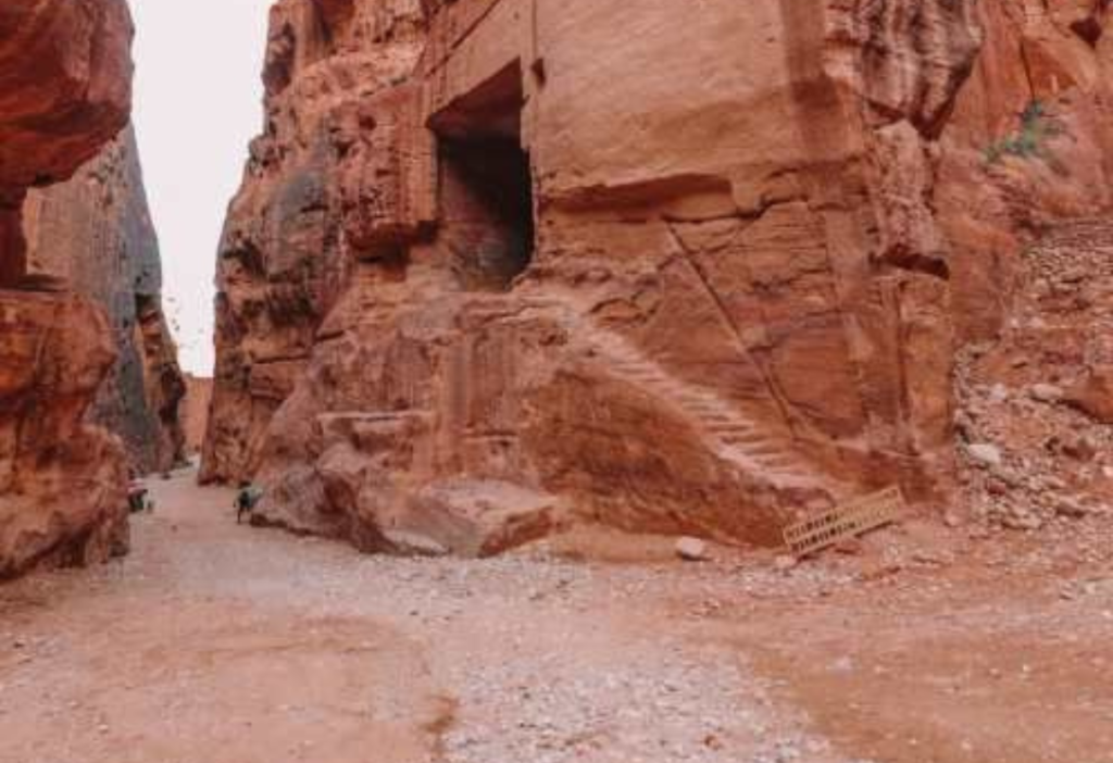 visit-petra-in-jordan